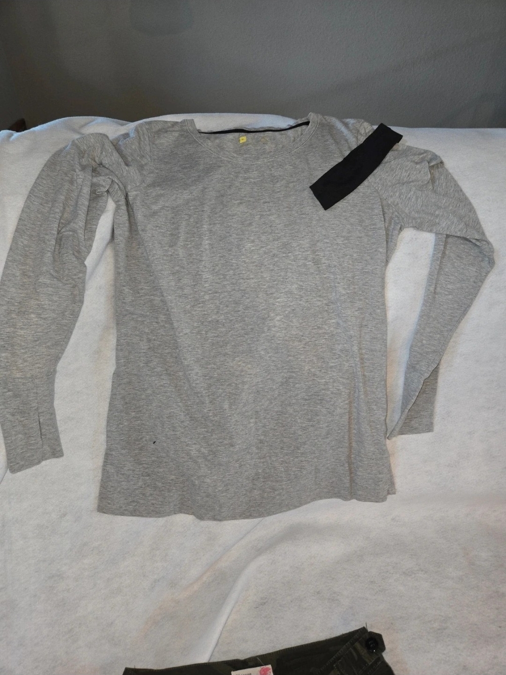Xersion Heather Gray Long Sleeve Crew Neck Top